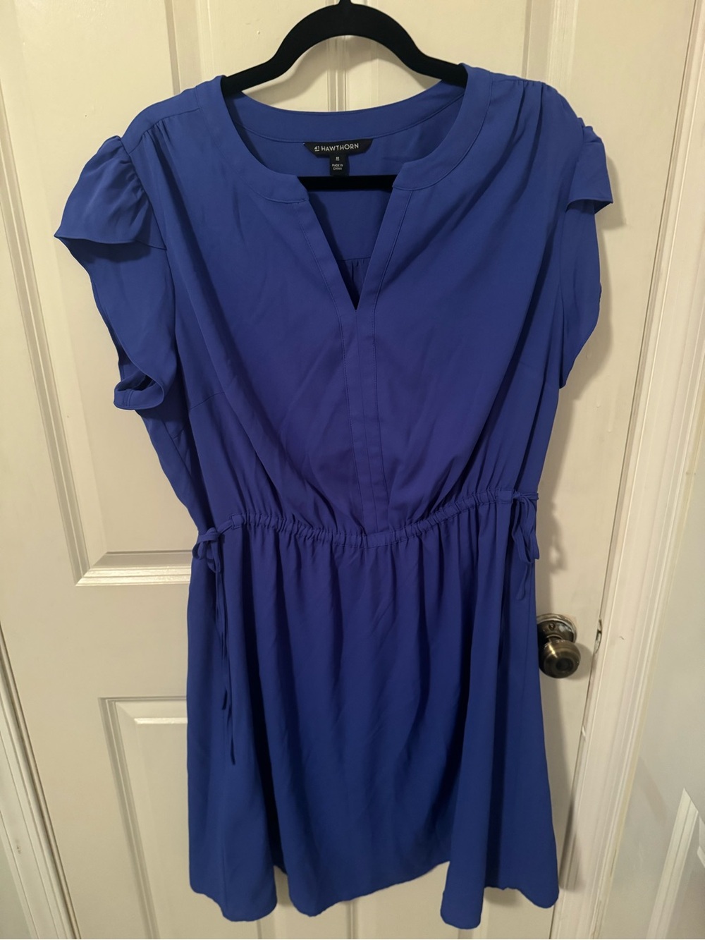 41 Hawthorn Split V-Neck Dress in Deep Blue
